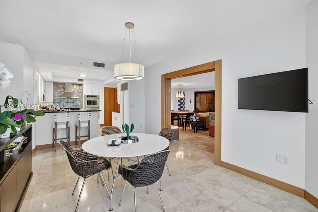 3201 NE 183rd St 906, Aventura, FL 33160