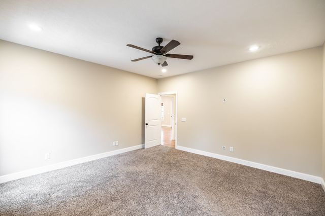 525 Bridle Path Ln, Hartsville, TN 37074