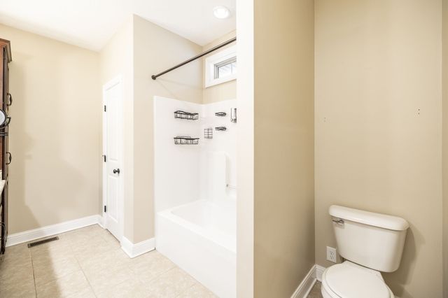 525 Bridle Path Ln, Hartsville, TN 37074