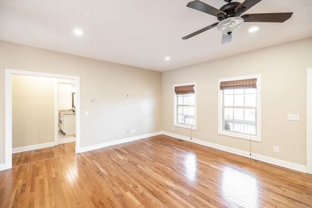 525 Bridle Path Ln, Hartsville, TN 37074