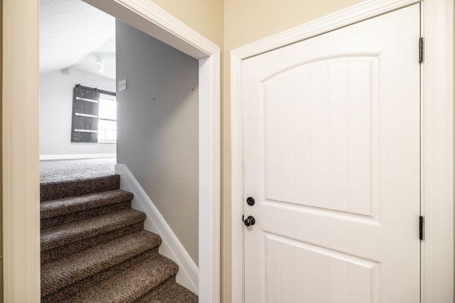 525 Bridle Path Ln, Hartsville, TN 37074