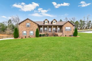 525 Bridle Path Ln, Hartsville, TN 37074