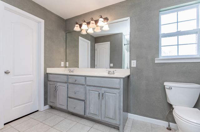 443 Clearview Rd, Cottontown, TN 37048