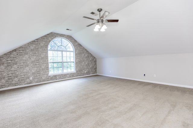 443 Clearview Rd, Cottontown, TN 37048