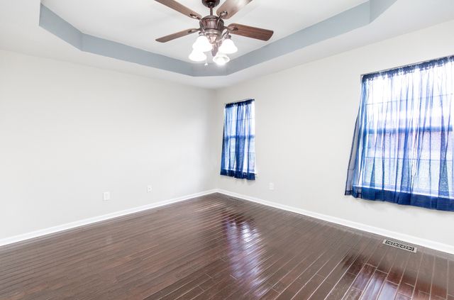 443 Clearview Rd, Cottontown, TN 37048