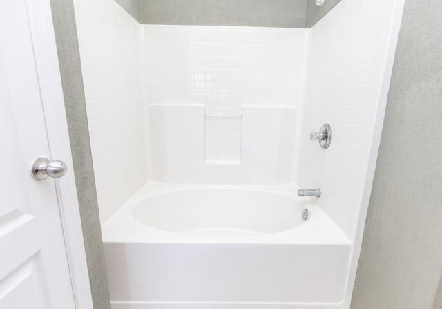 443 Clearview Rd, Cottontown, TN 37048