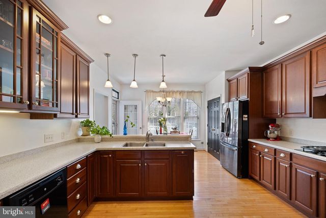 9 HEMPSTEAD DR, Newark, DE 19702