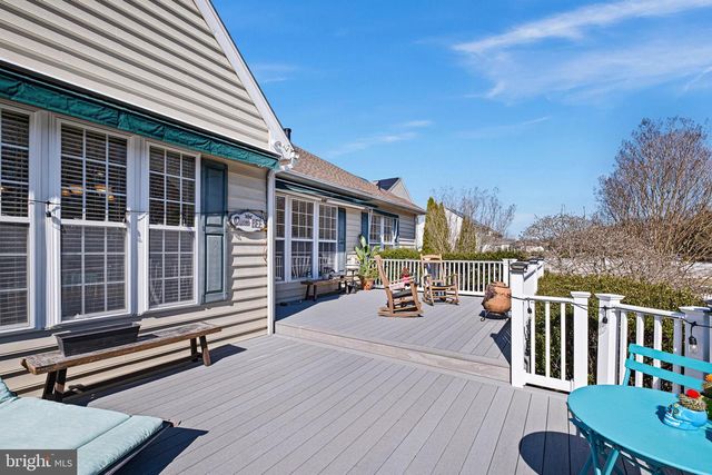 9 HEMPSTEAD DR, Newark, DE 19702