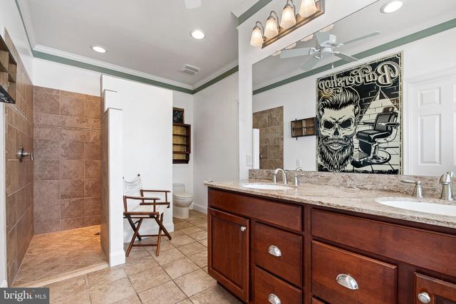 9 HEMPSTEAD DR, Newark, DE 19702