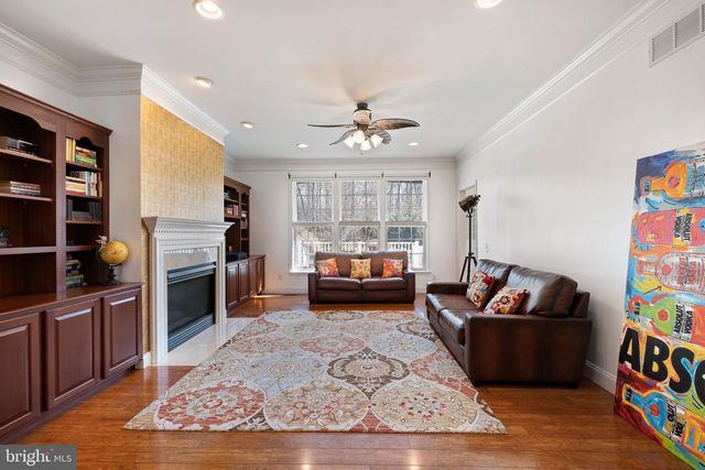 9 HEMPSTEAD DR, Newark, DE 19702