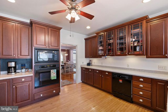 9 HEMPSTEAD DR, Newark, DE 19702