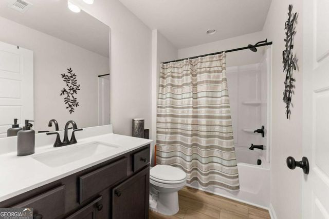 185 Auburn Crossing Drive, Auburn, GA 30011