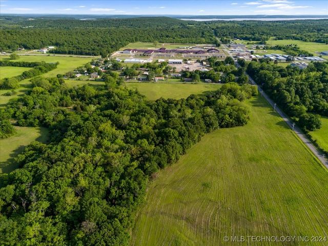 3 Coon Creek Road, Eufaula, OK 74432