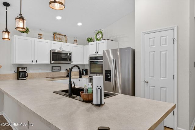 13436 AVERY PARK Lane, Jacksonville, FL 32218