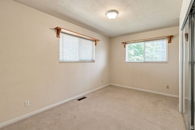 1079 E HILLCREST DR, Springville, UT 84663