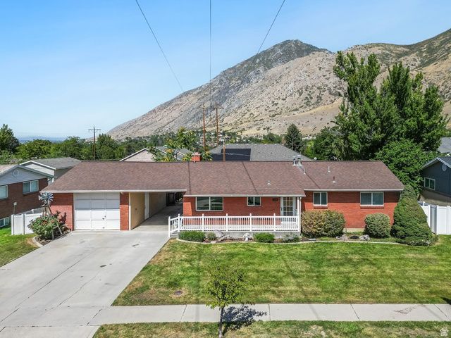 1079 E HILLCREST DR, Springville, UT 84663