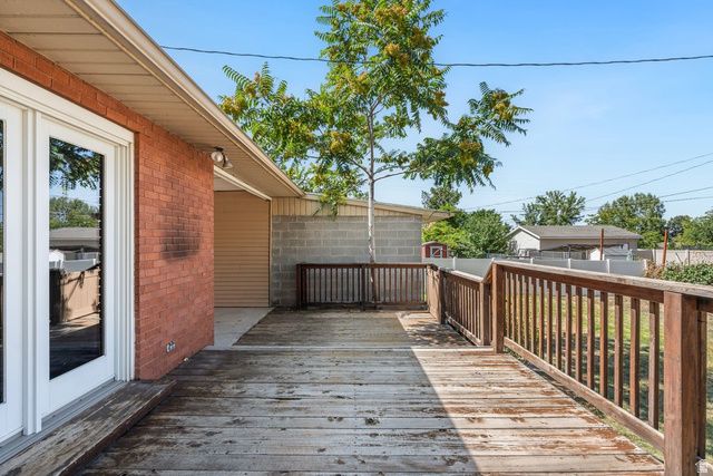 1079 E HILLCREST DR, Springville, UT 84663