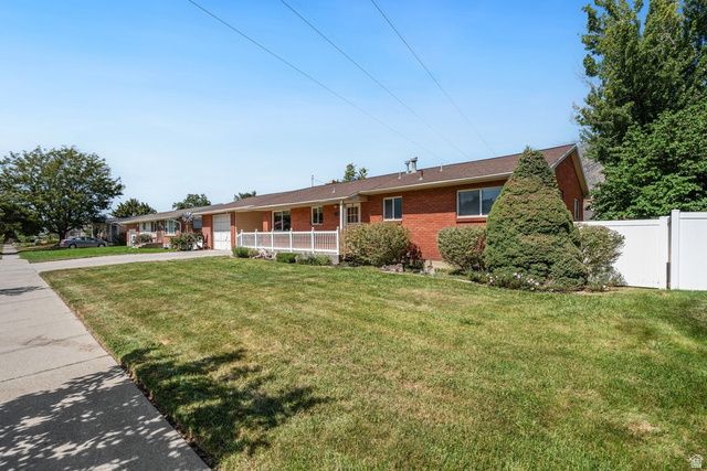 1079 E HILLCREST DR, Springville, UT 84663
