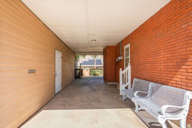 1079 E HILLCREST DR, Springville, UT 84663