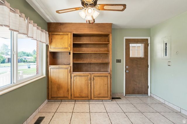 1079 E HILLCREST DR, Springville, UT 84663