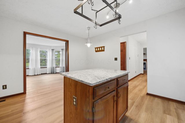 5846 Houchard Road, Dublin, OH 43016