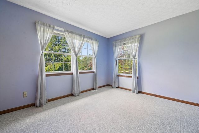 5846 Houchard Road, Dublin, OH 43016
