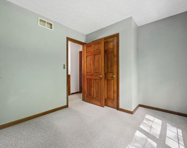 5846 Houchard Road, Dublin, OH 43016