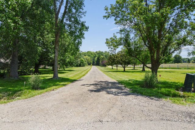 5846 Houchard Road, Dublin, OH 43016