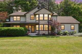 5846 Houchard Road, Dublin, OH 43016