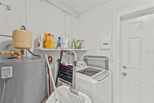 4404 55TH AVE DRIVE E, Bradenton, FL 34203