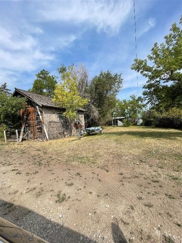 925 Missoula Avenue, Helena, MT 59601