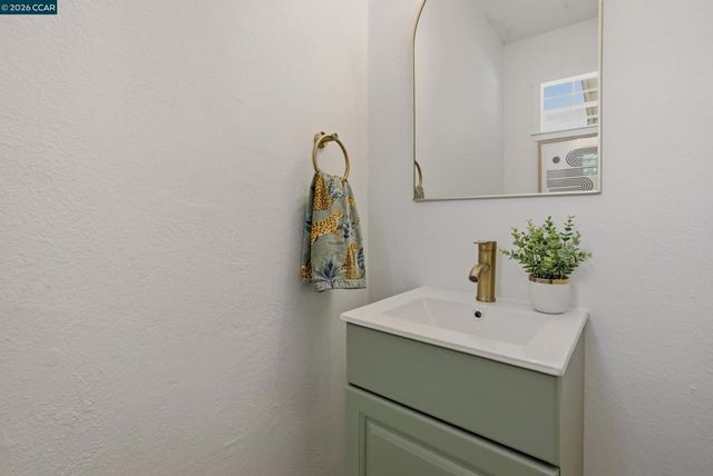 2321 Sunshine Dr, Concord, CA 94520