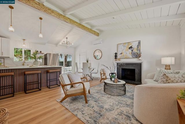 2321 Sunshine Dr, Concord, CA 94520