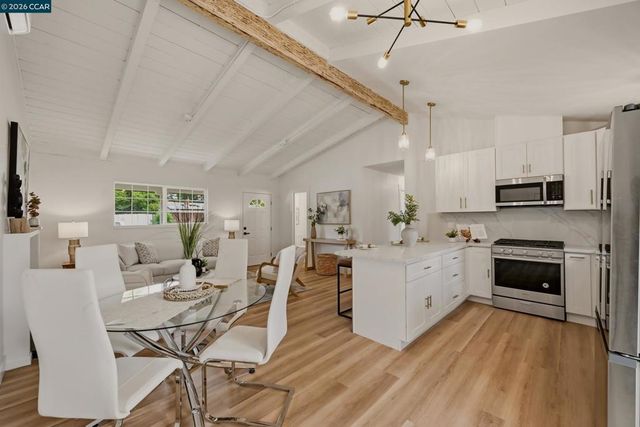2321 Sunshine Dr, Concord, CA 94520