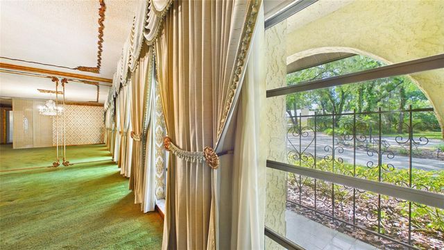 1116 N RIVERHILLS DRIVE, Temple Terrace, FL 33617