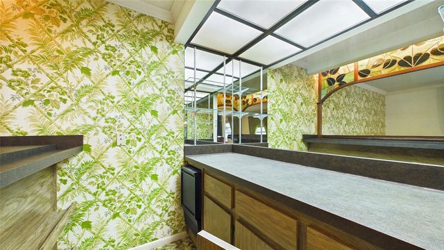 1116 N RIVERHILLS DRIVE, Temple Terrace, FL 33617