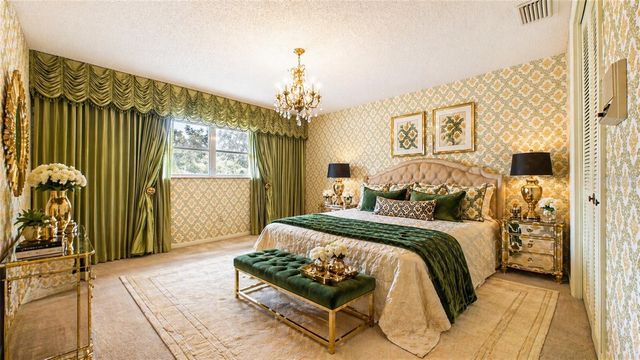 1116 N RIVERHILLS DRIVE, Temple Terrace, FL 33617