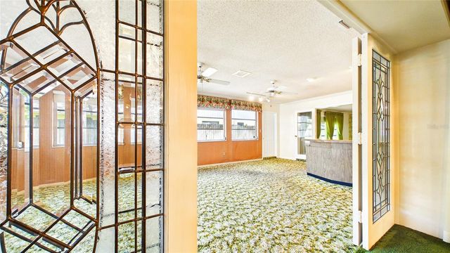 1116 N RIVERHILLS DRIVE, Temple Terrace, FL 33617