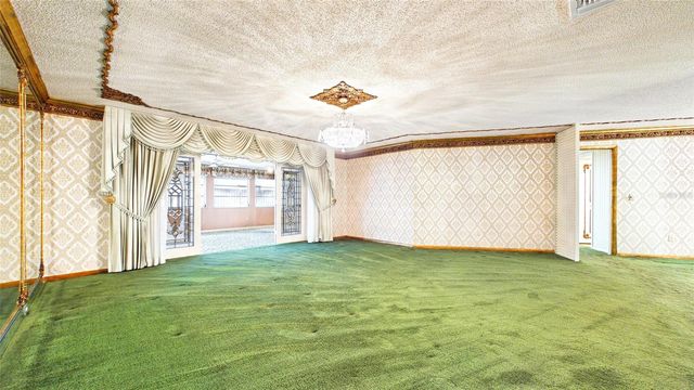 1116 N RIVERHILLS DRIVE, Temple Terrace, FL 33617