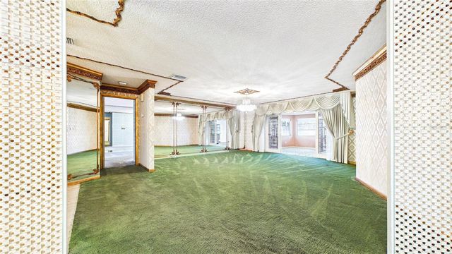 1116 N RIVERHILLS DRIVE, Temple Terrace, FL 33617