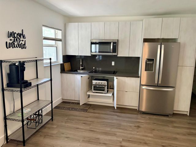 1480 S Ocean Boulevard 111, Lauderdale By The Sea, FL 33062