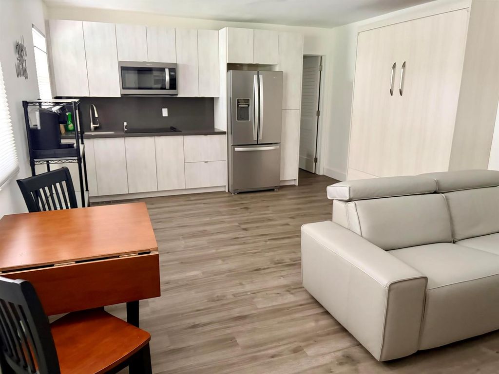 1480 S Ocean Boulevard 111, Lauderdale By The Sea, FL 33062