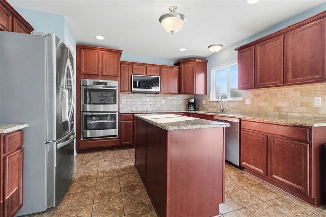 5862 Tyler Court, Dexter, MI 48130