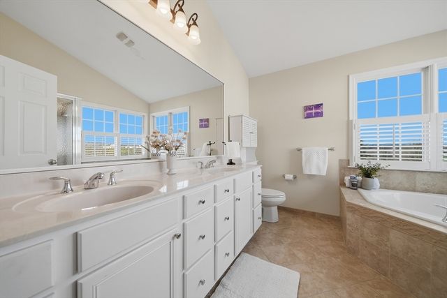 31 Fairways Lane, Methuen, MA 01844