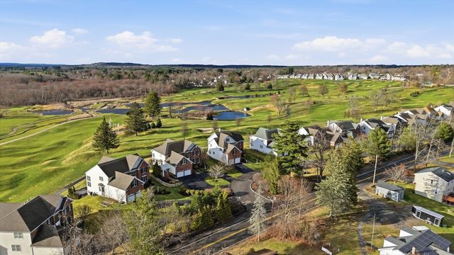 31 Fairways Lane, Methuen, MA 01844