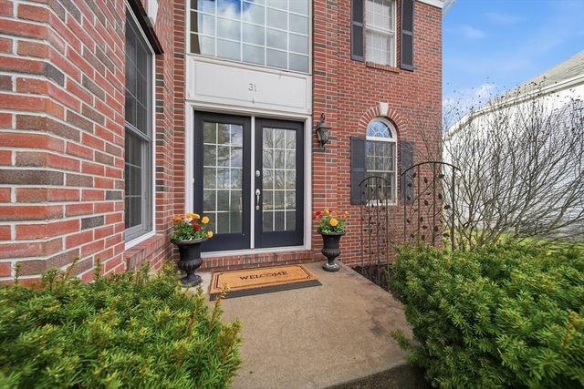 31 Fairways Lane, Methuen, MA 01844