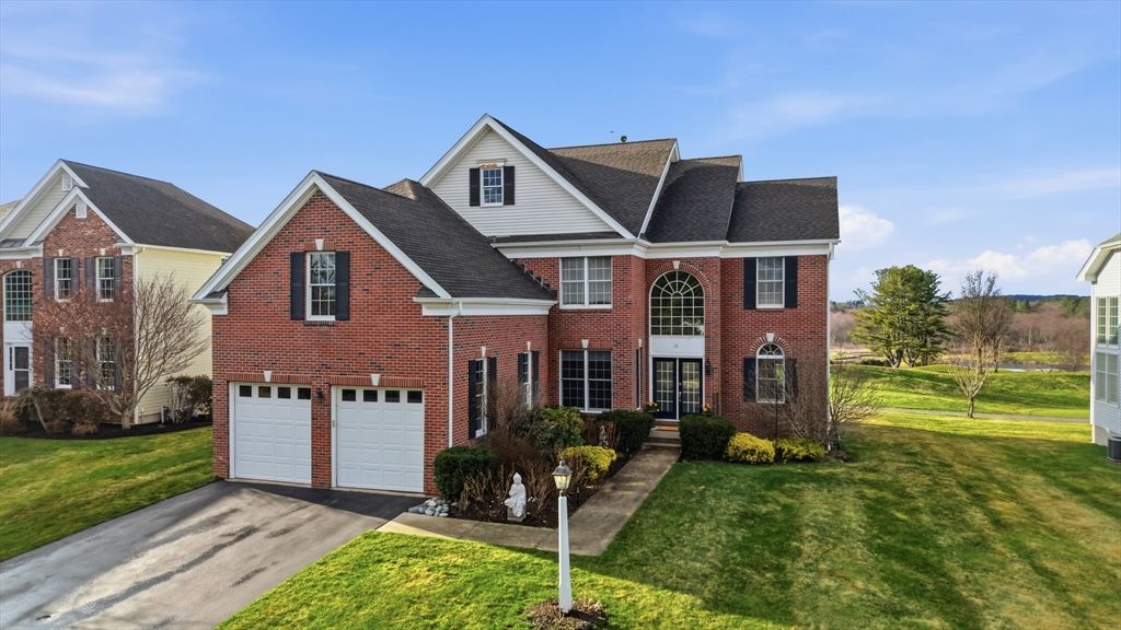 31 Fairways Lane, Methuen, MA 01844