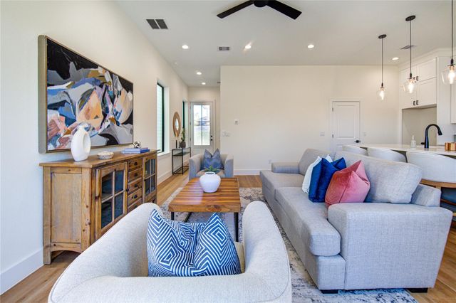 6135 Pacific Forest Drive, Houston, TX 77091