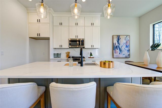 6135 Pacific Forest Drive, Houston, TX 77091