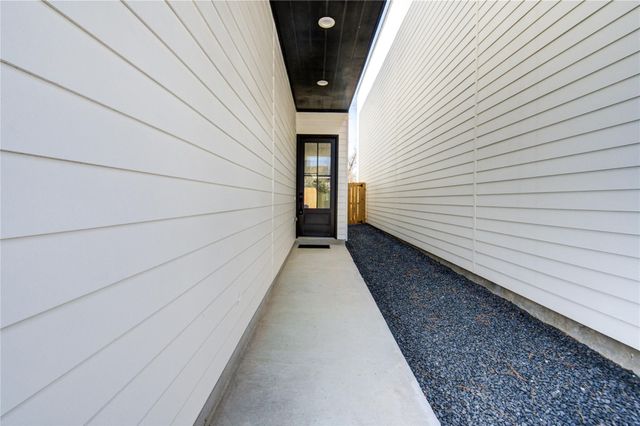 6135 Pacific Forest Drive, Houston, TX 77091